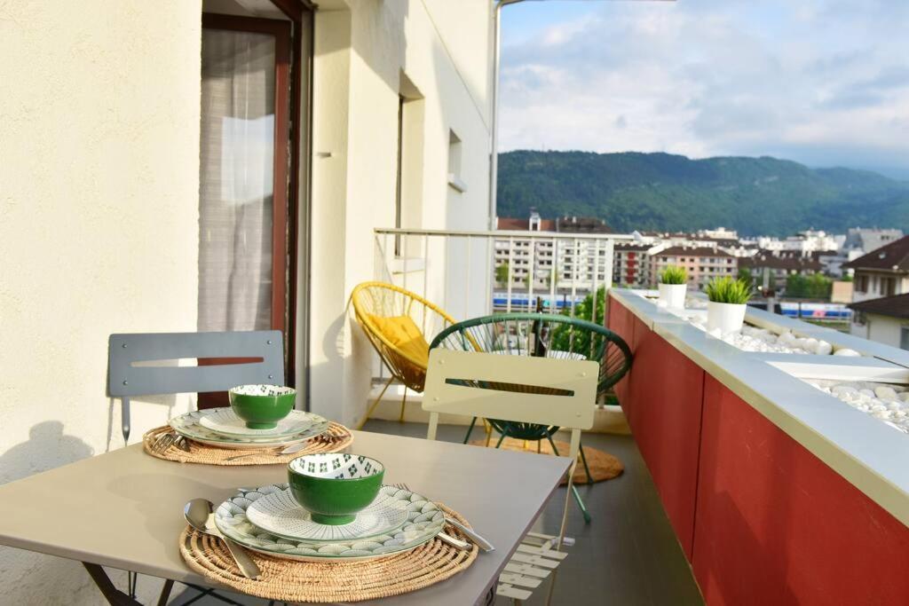 Cabana & Le Central - Proche Lac , Terrasse Et Parking Annecy Zewnętrze zdjęcie
