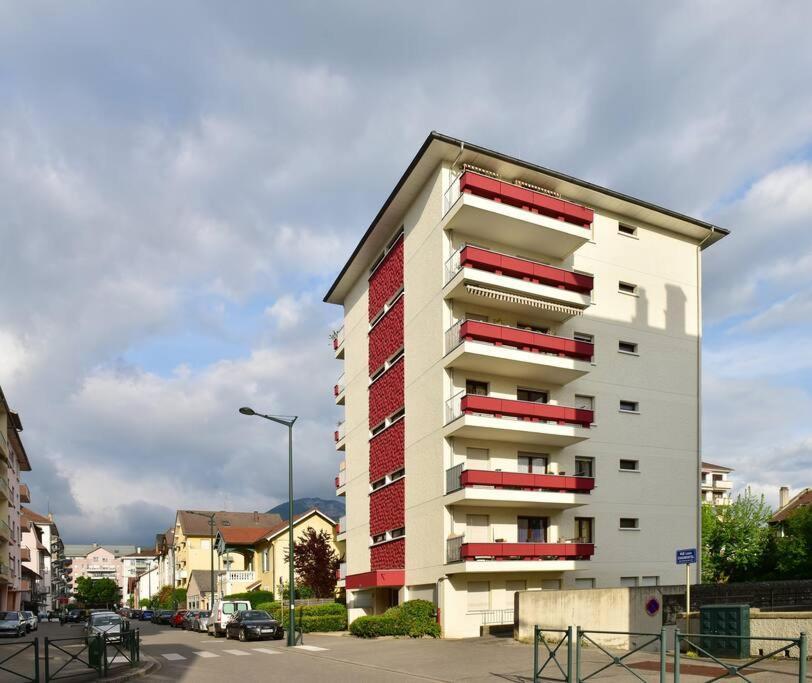 Cabana & Le Central - Proche Lac , Terrasse Et Parking Annecy Zewnętrze zdjęcie