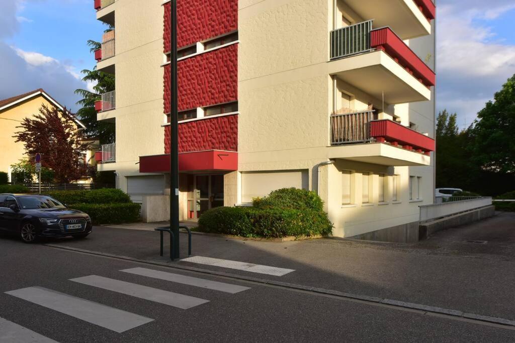 Cabana & Le Central - Proche Lac , Terrasse Et Parking Annecy Zewnętrze zdjęcie