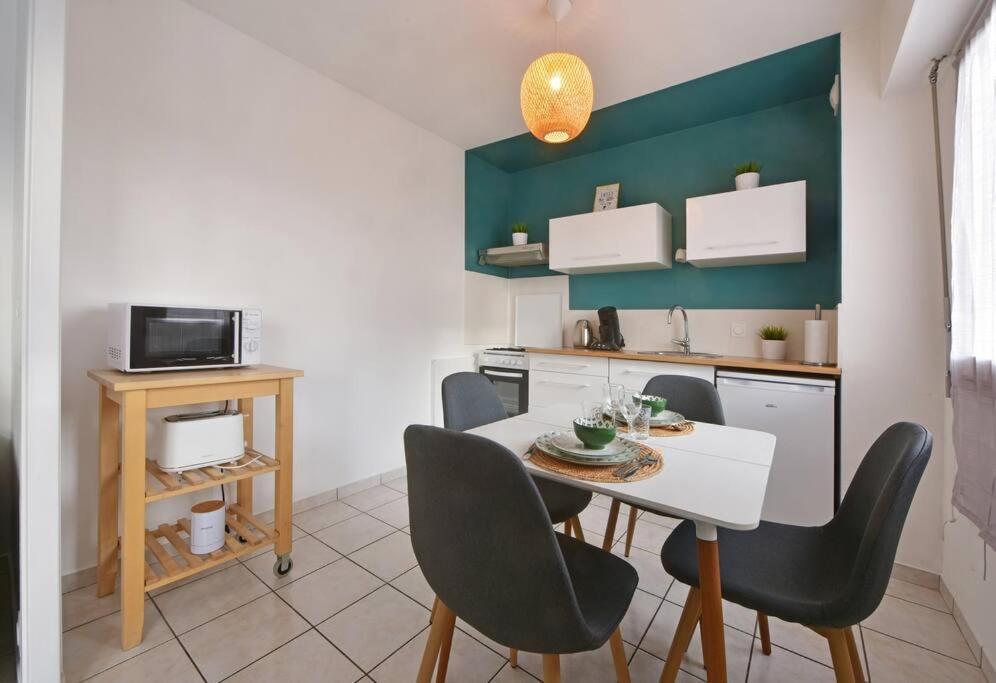 Cabana & Le Central - Proche Lac , Terrasse Et Parking Annecy Zewnętrze zdjęcie